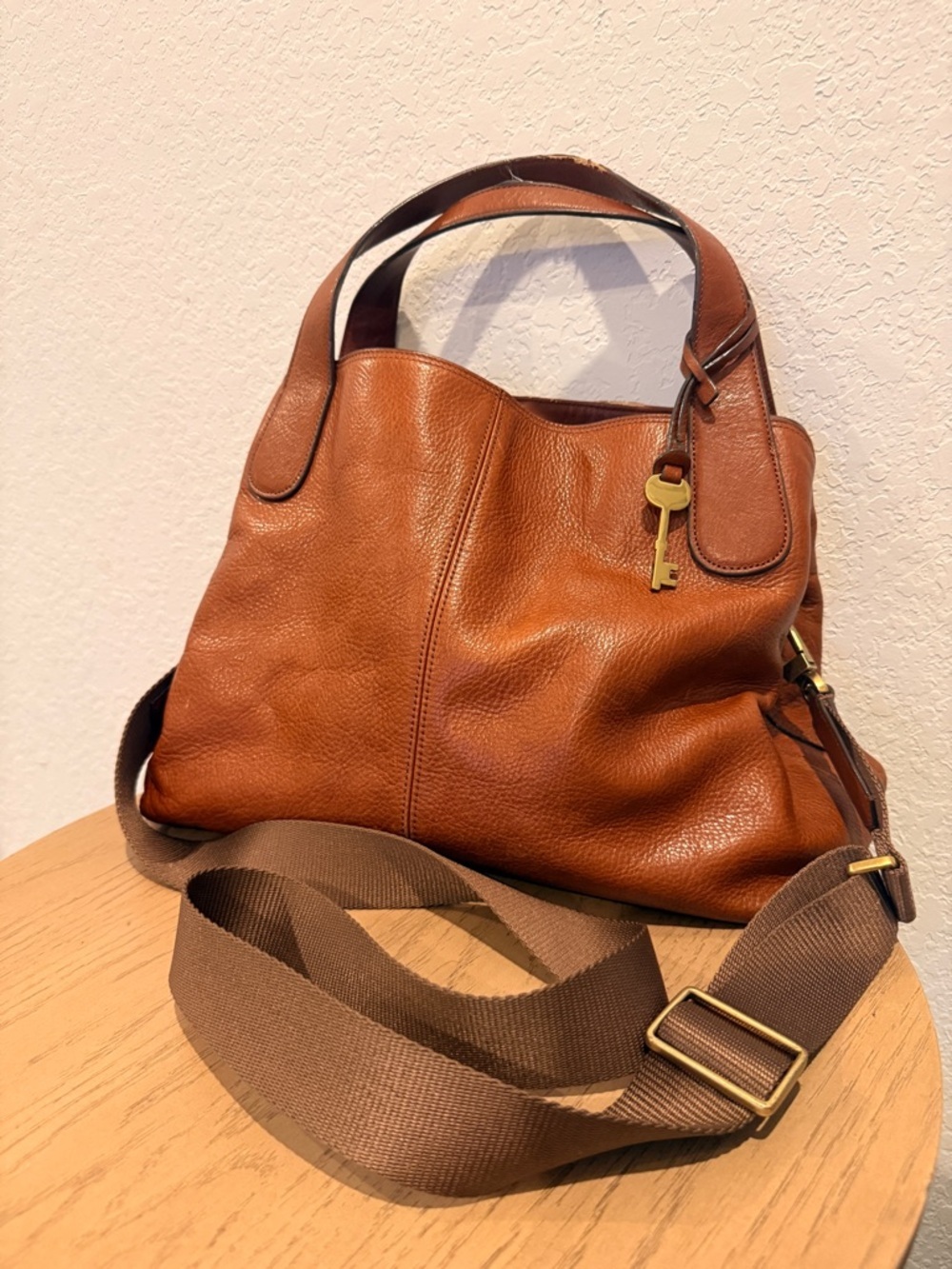 Fossil Cognac Pebbled Leather Shoulder Bag with Gold Key Charm - Picture 5 of 8